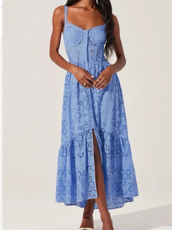 Astr Dresses & Skirts - Eyelet Split Maxi Dress - Blue